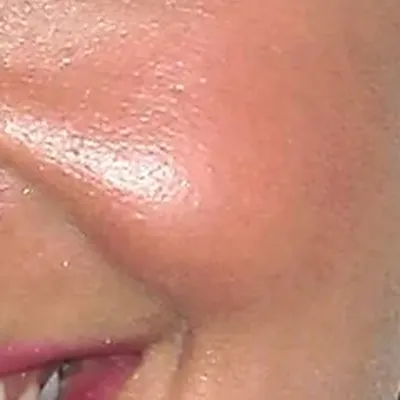 Hayden Panettiere's skin tone — very fair peachy, Light Spring warmth