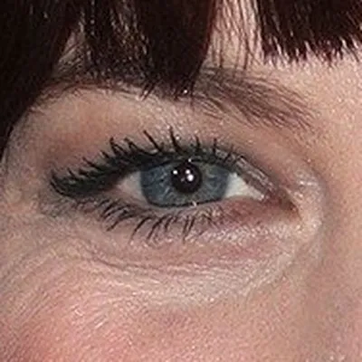 Liv Tyler's eyes — cool blue-grey, True Winter quality