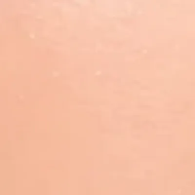 Taylor Swift's skin tone — fair peachy warm, Light Spring quality